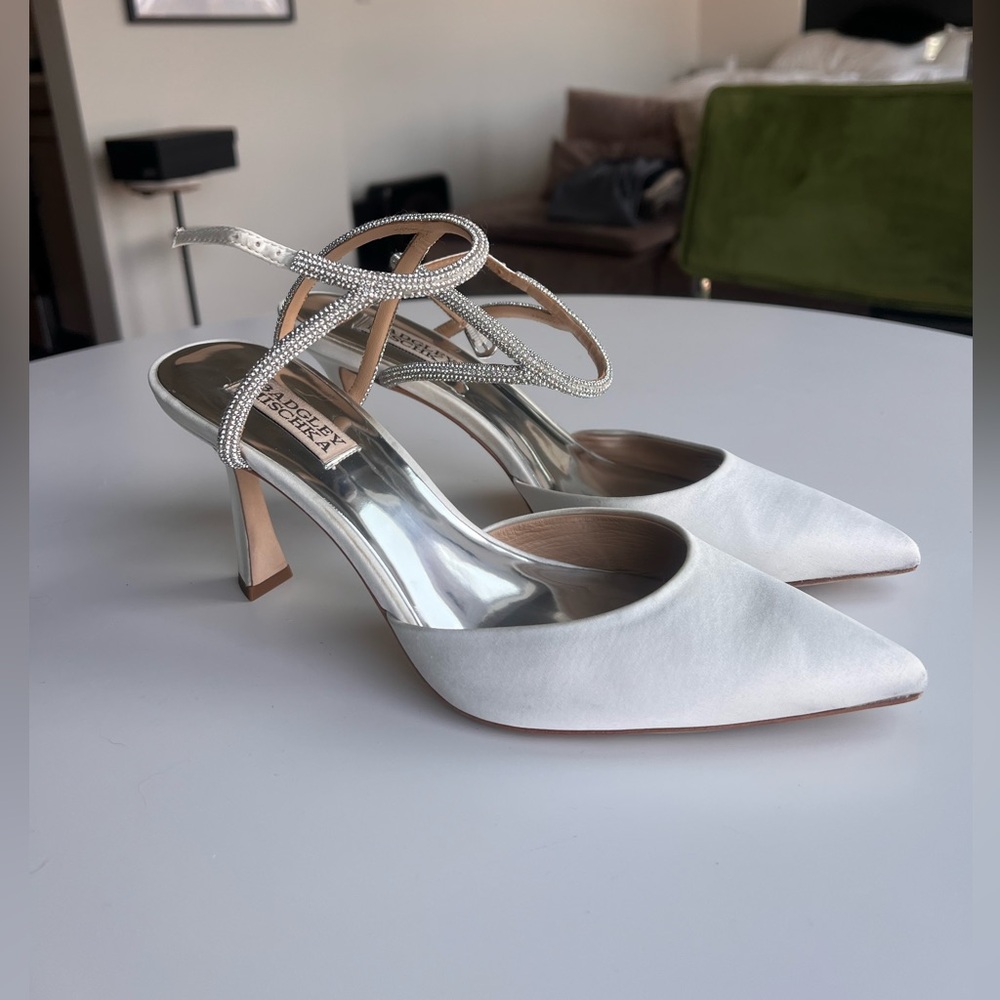 Badgley Mischka Women's Kamilah Pump